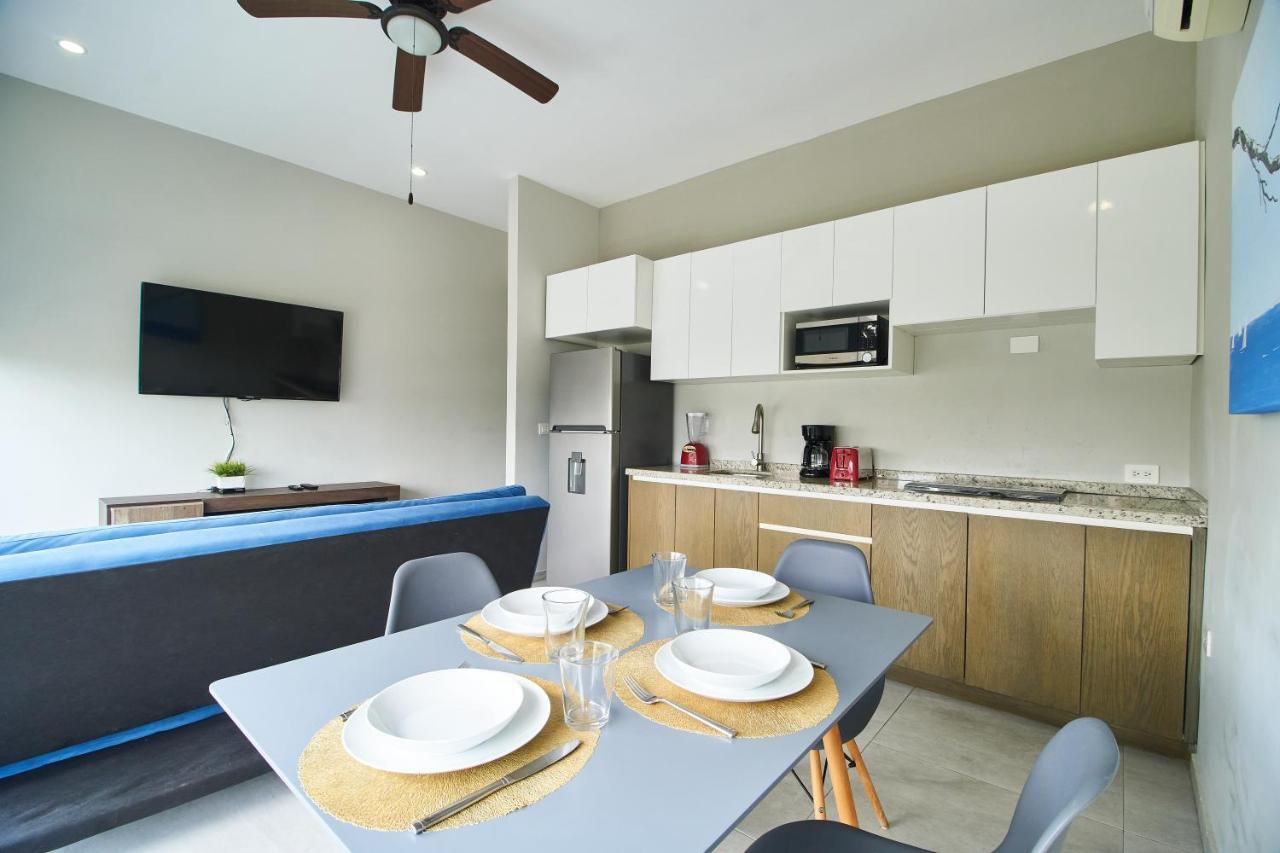 Torre 42 Playa Del Carmen By Lockey Aparthotel Esterno foto