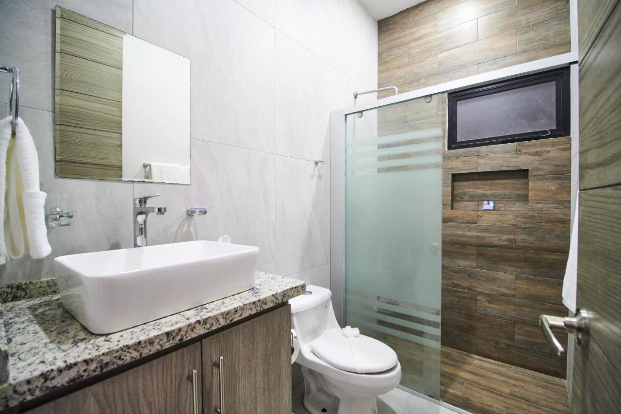 Torre 42 Playa Del Carmen By Lockey Aparthotel Esterno foto
