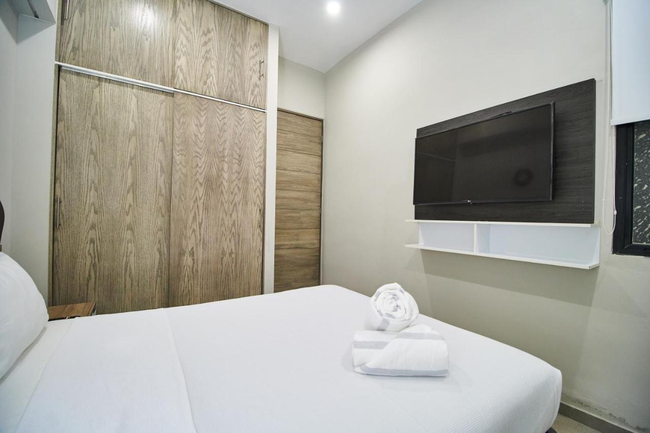 Torre 42 Playa Del Carmen By Lockey Aparthotel Esterno foto