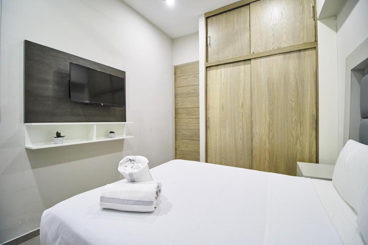Torre 42 Playa Del Carmen By Lockey Aparthotel Esterno foto