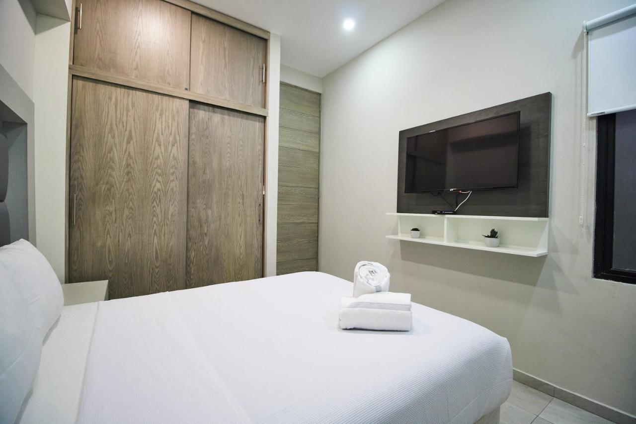 Torre 42 Playa Del Carmen By Lockey Aparthotel Esterno foto