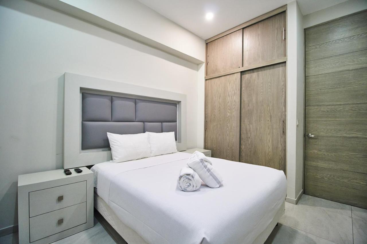 Torre 42 Playa Del Carmen By Lockey Aparthotel Esterno foto