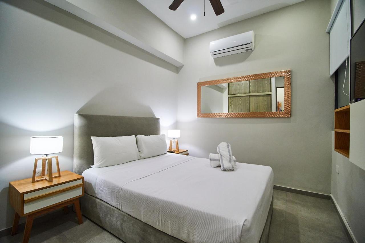 Torre 42 Playa Del Carmen By Lockey Aparthotel Esterno foto